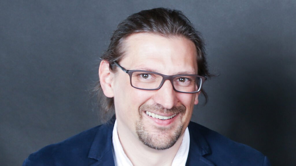 Gregor Freund: Ein Einblick in sein Leben und seine Errungenschaften